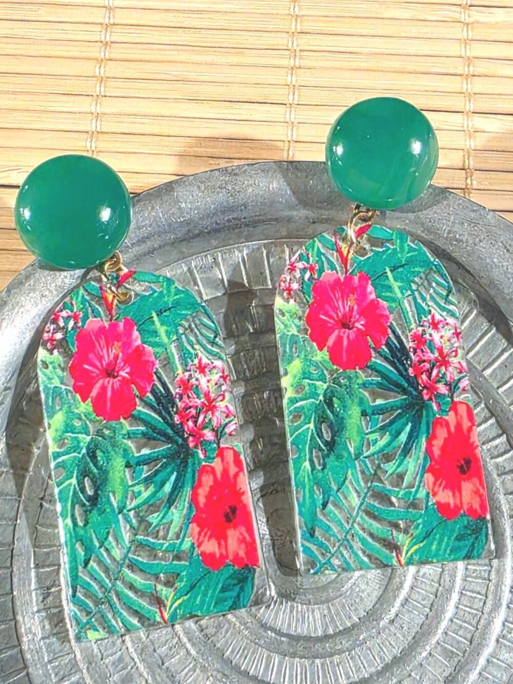 80s Retro Style Tropical Flowers Plants Vintage Lucite Pendant Dangle earrings